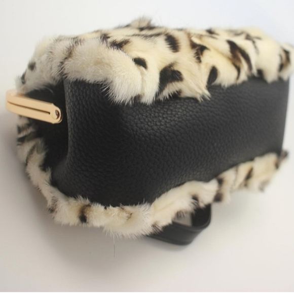 Premium Luxurious Mink Fur Bag, Crossbody, Clutch, 2 Straps - Picture 6 of 7